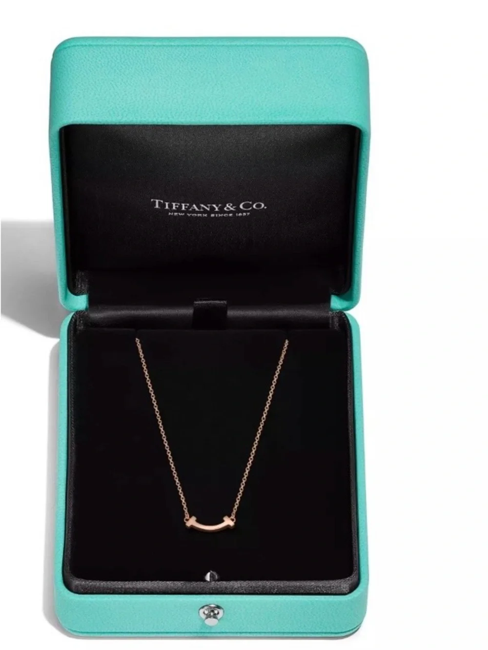 Tiffany & Co. Mini smile pendant in rose gold